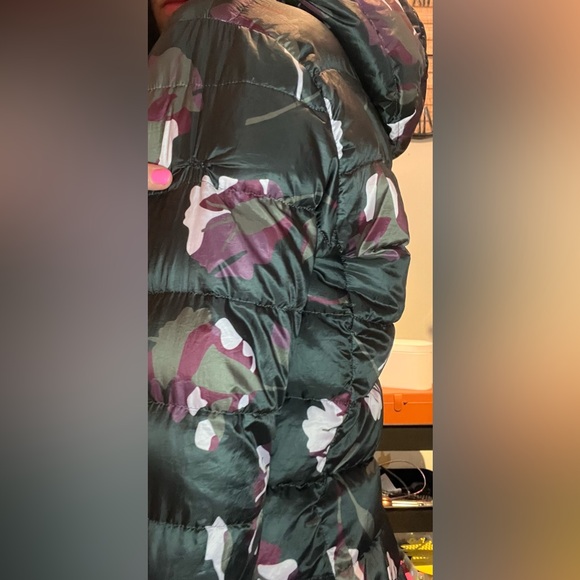 Jacket - Picture 15 of 16